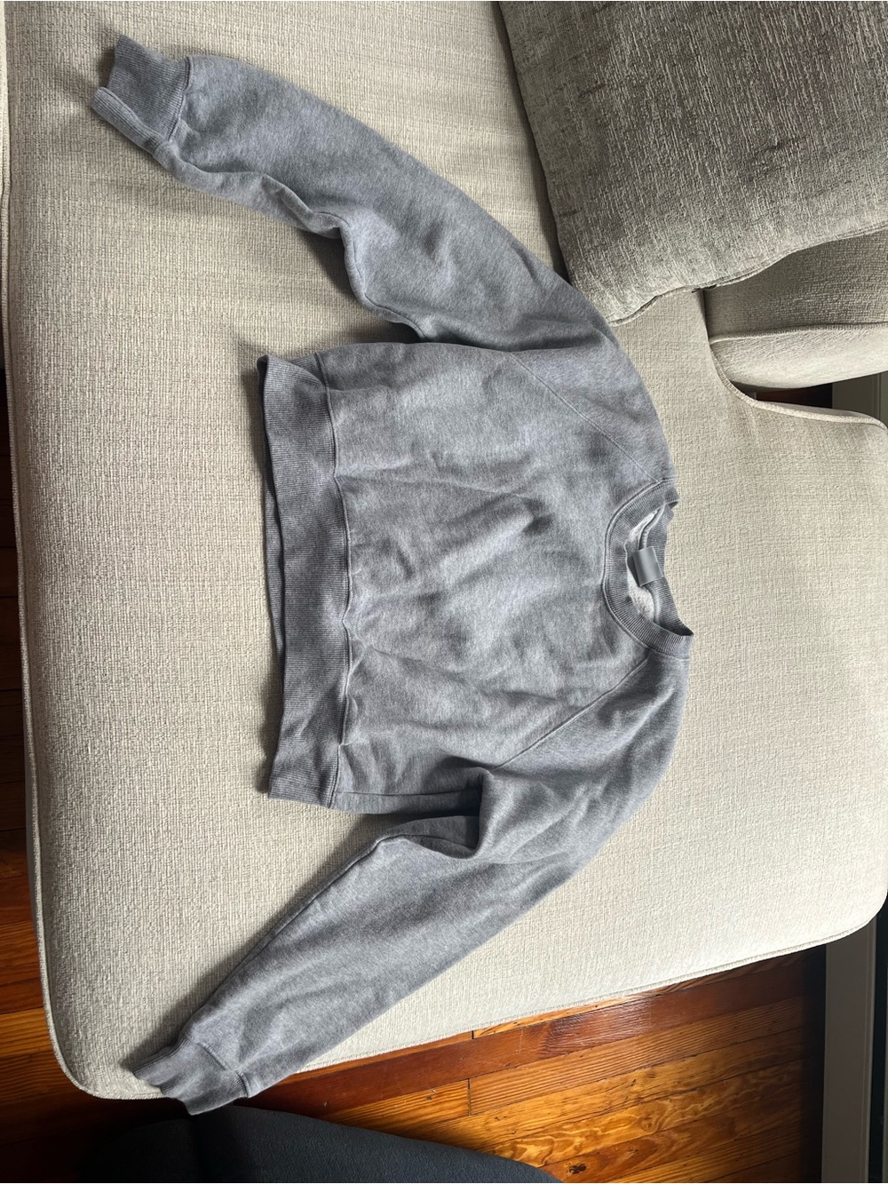 Aritzia Women's Crewneck Sweater - Gray